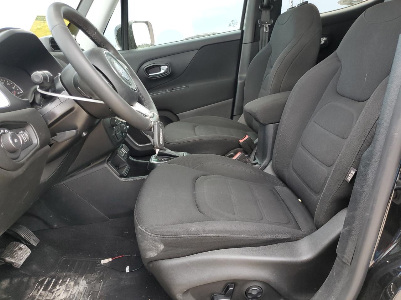 ZACCJABB1JPJ12281 2018 Jeep Renegade Latitude