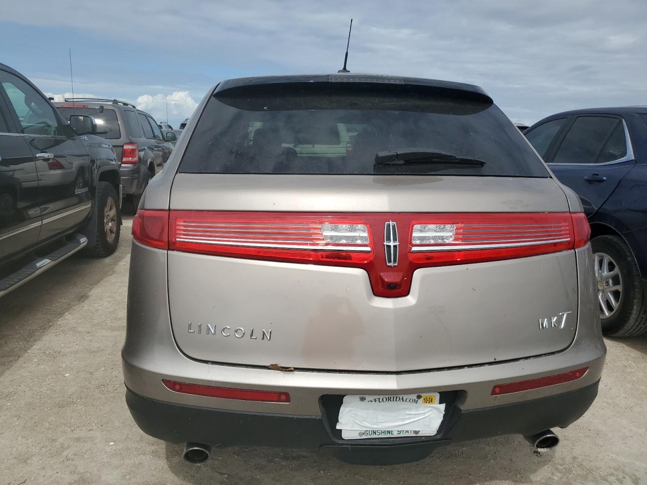 2LMHJ5AT0KBL01326 2019 Lincoln Mkt