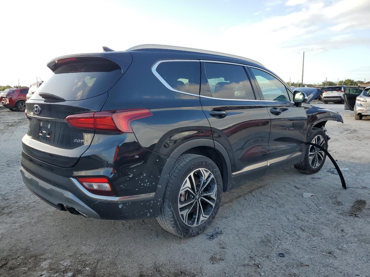 2019 Hyundai Santa Fe - Image 3