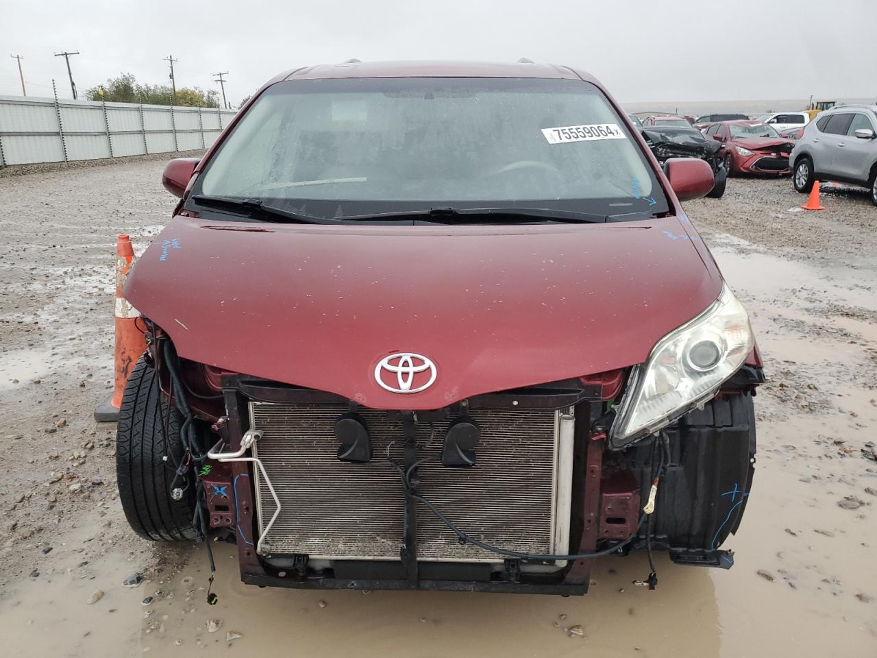 2011 Toyota Sienna Xle VIN: 5TDDK3DC2BS014919 Lot: 75559064