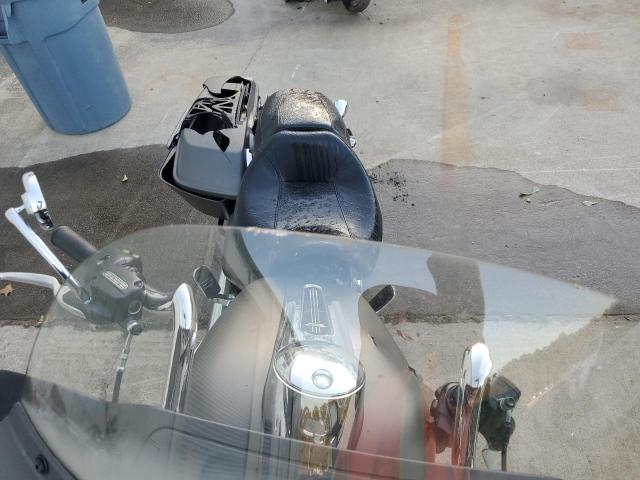  HARLEY-DAVIDSON FL 2018 Угольный