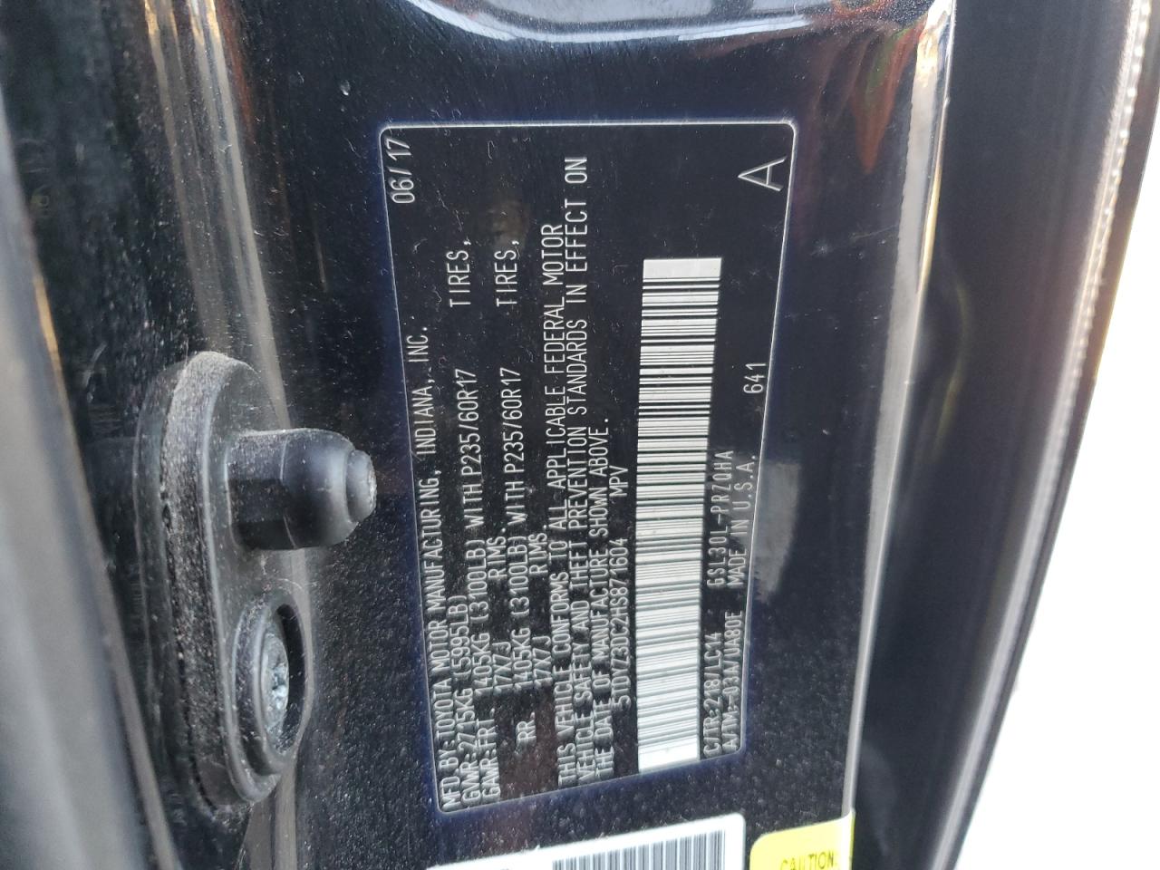 2017 Toyota Sienna - Image 13