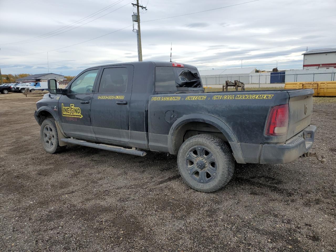 2015 RAM 3500 - Image 2