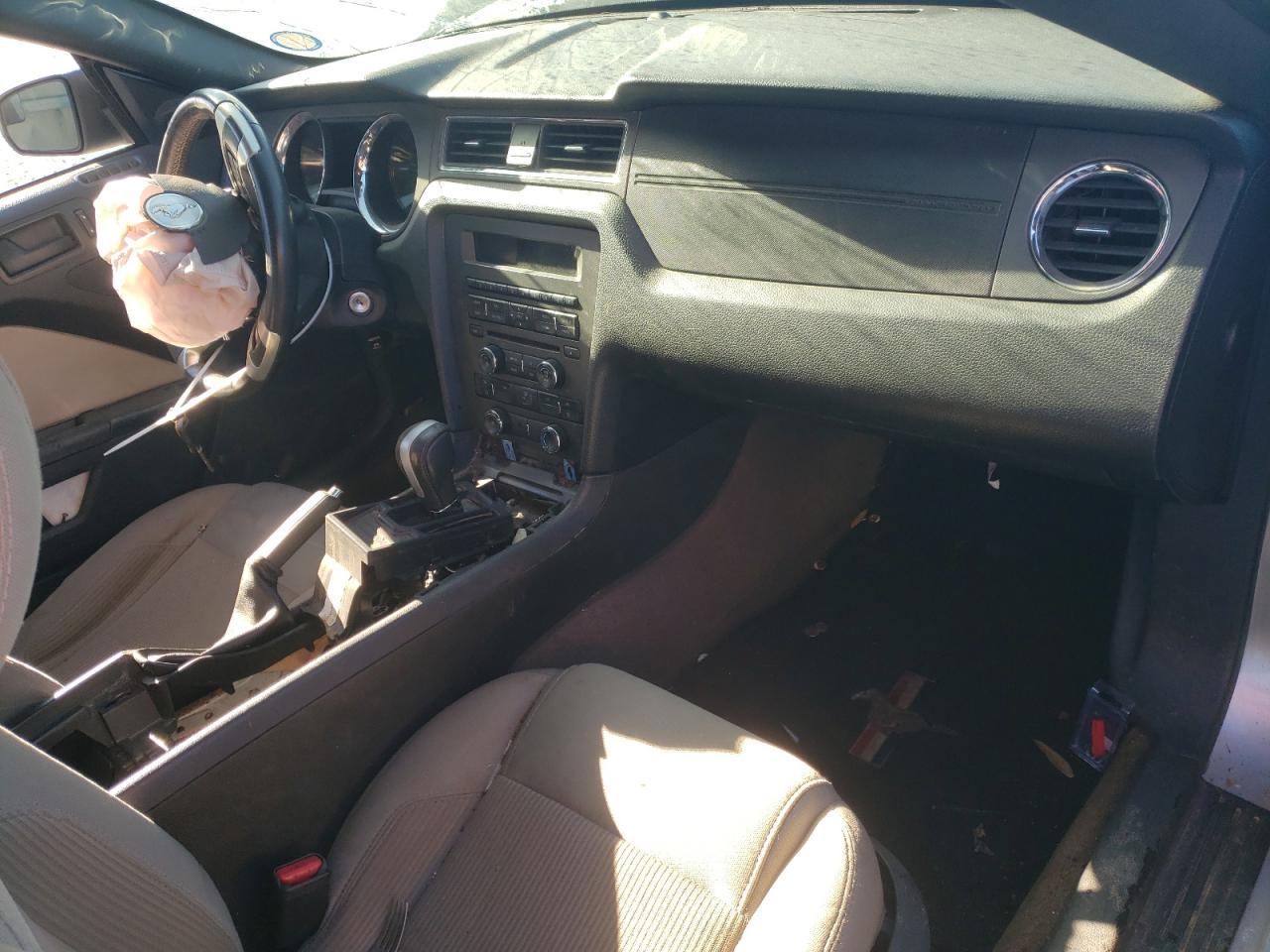 2014 Ford Mustang - Image 8