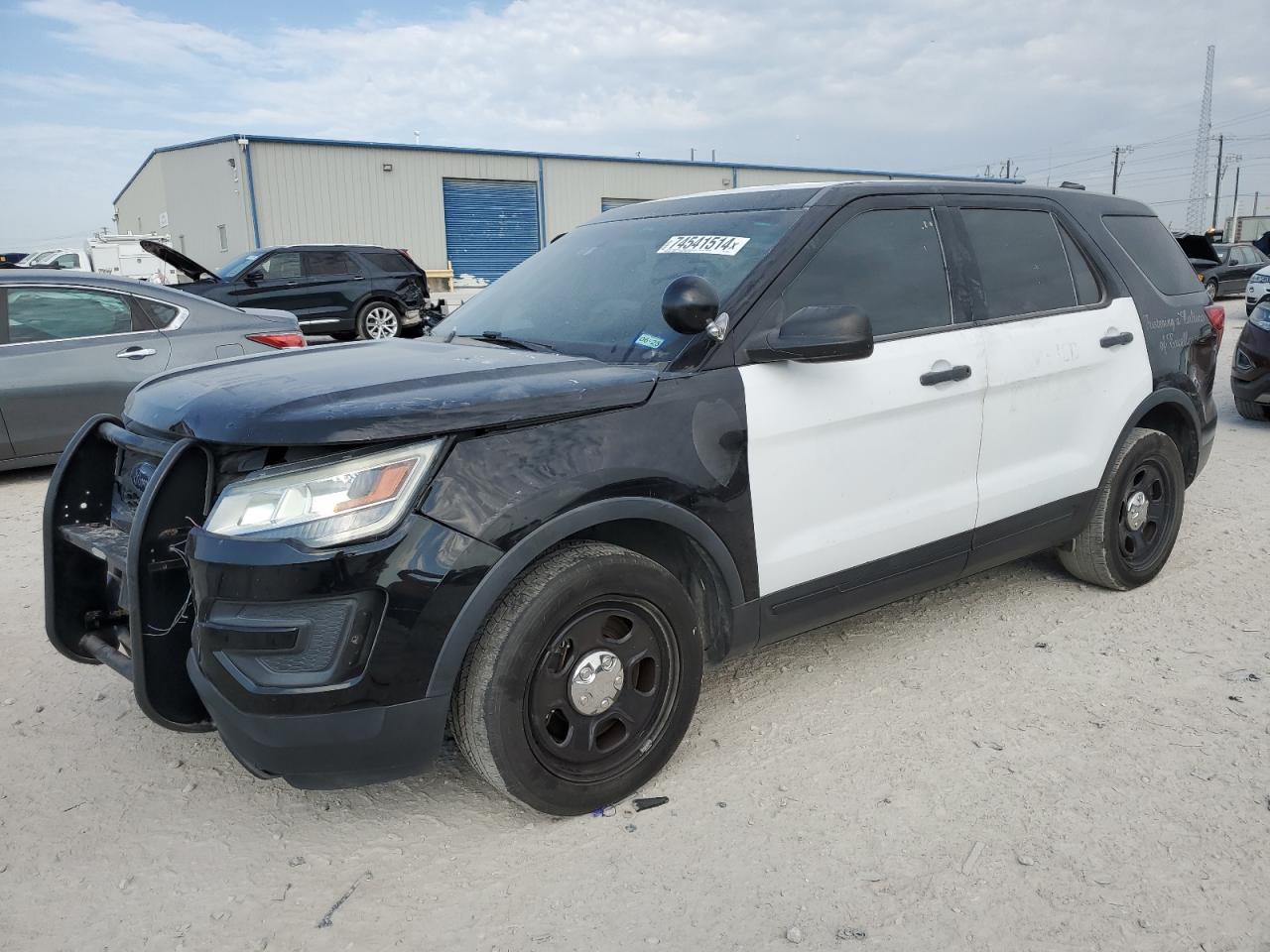 1FM5K8AR7HGA36441 2017 FORD EXPLORER - Image 1