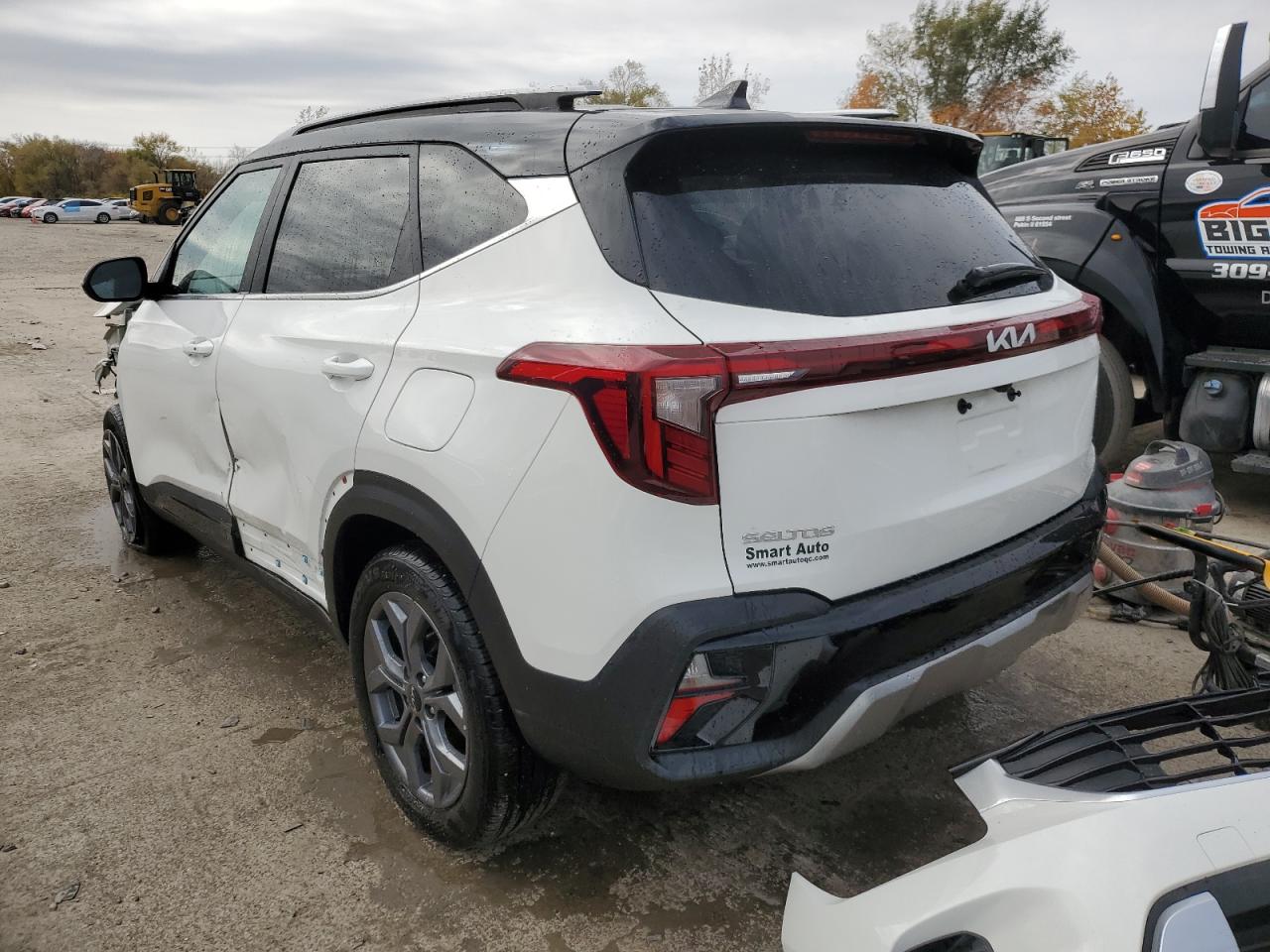 2024 Kia Seltos - Image 2