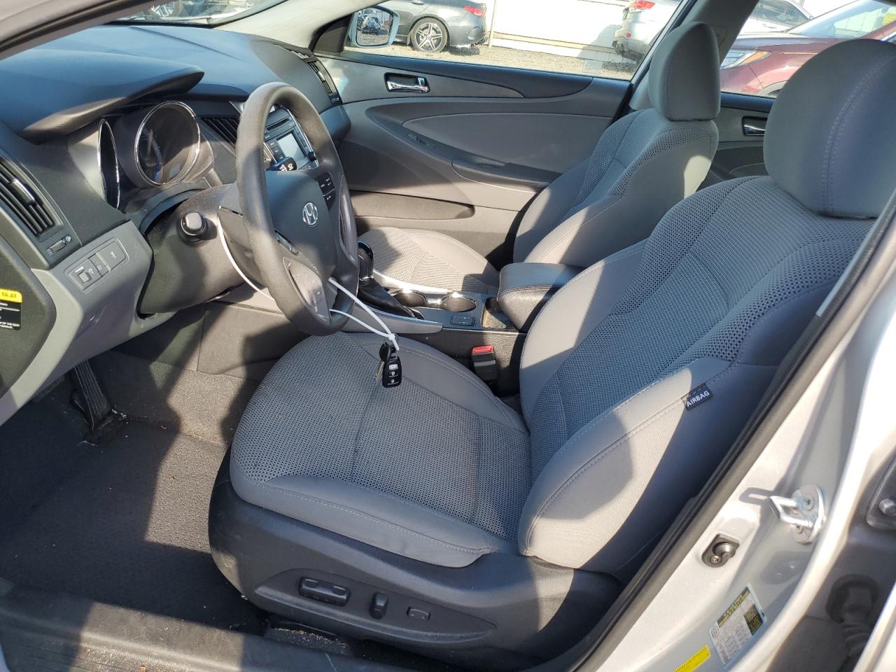 5NPEB4AC5EH831178 2014 Hyundai Sonata Gls