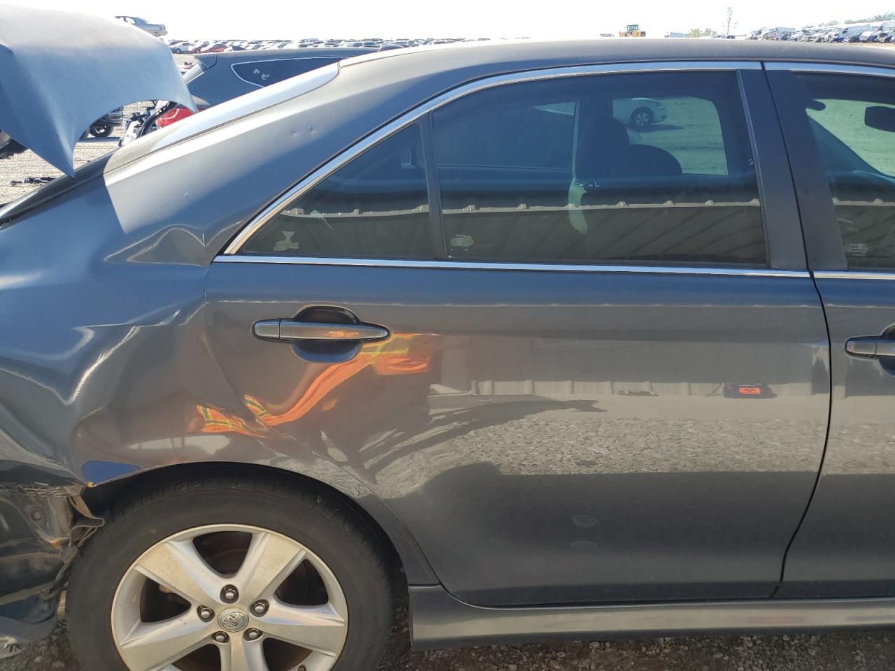 2010 Toyota Camry - Image 10