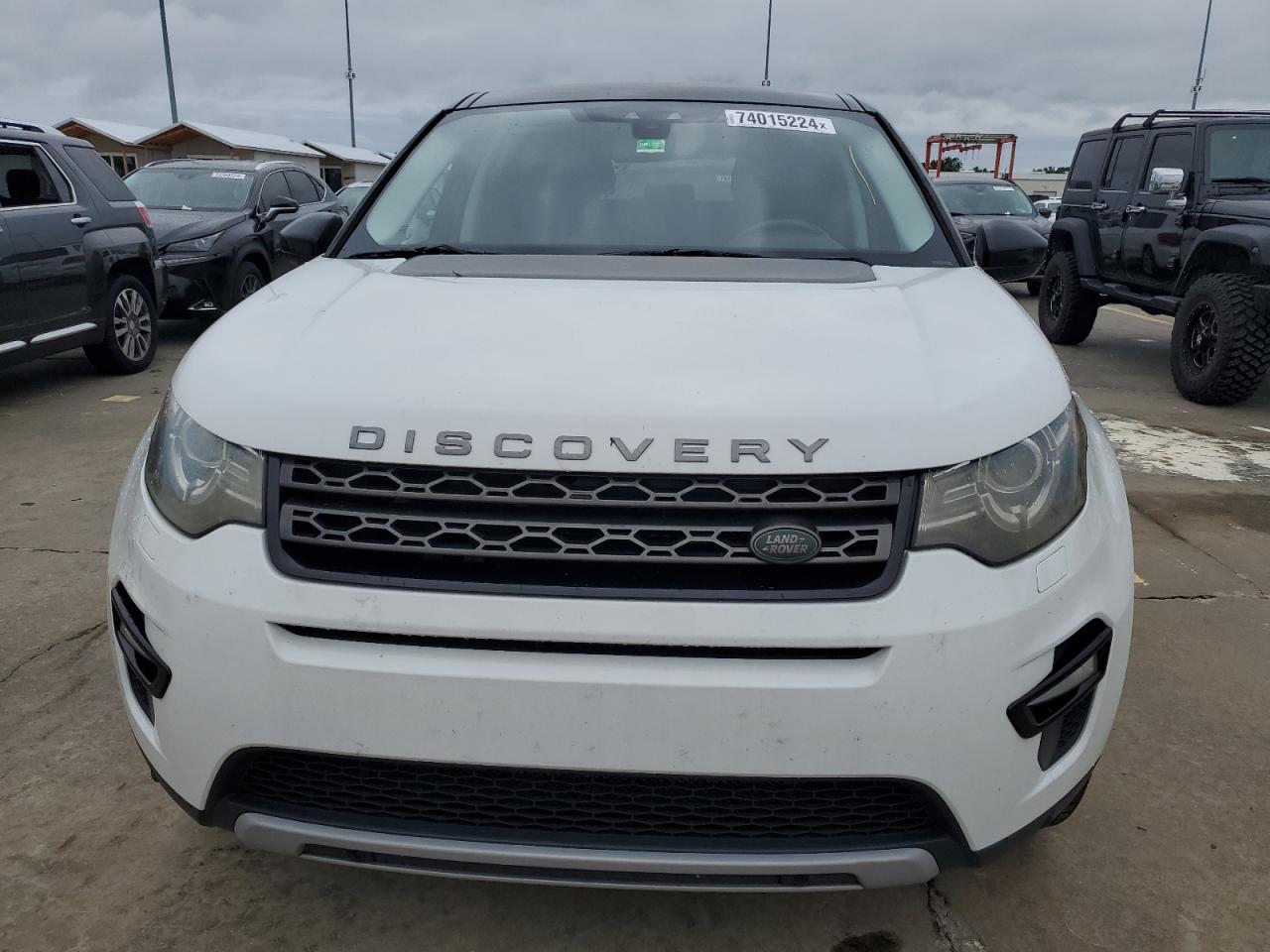 2016 Land Rover Discovery - Image 5
