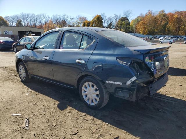  NISSAN VERSA 2016 Синий