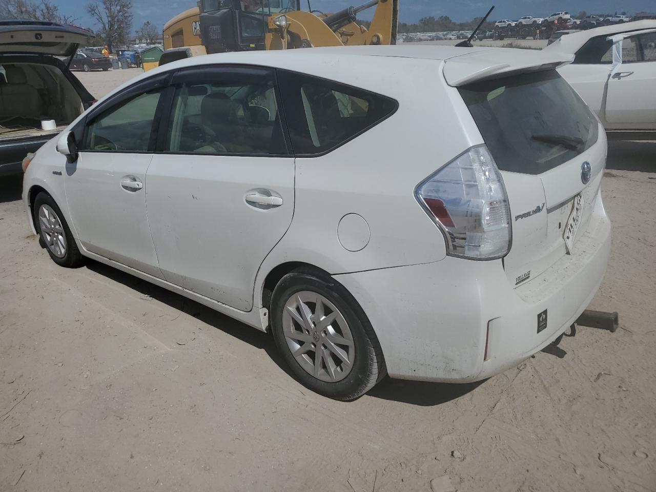 VIN JTDZN3EUXD3219798 2013 TOYOTA PRIUS no.2