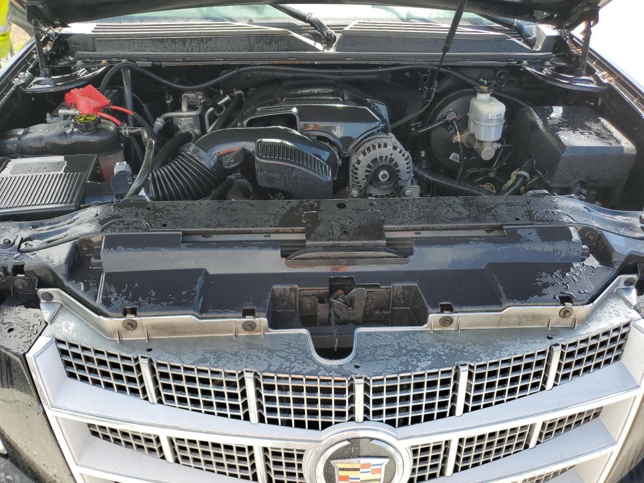 2014 Cadillac Escalade - Image 12