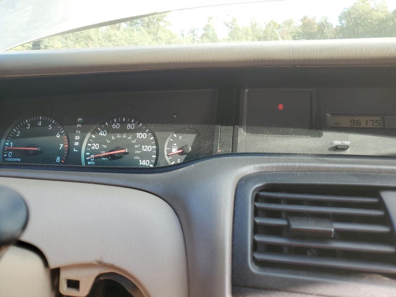 2003 Toyota Avalon - Image 9