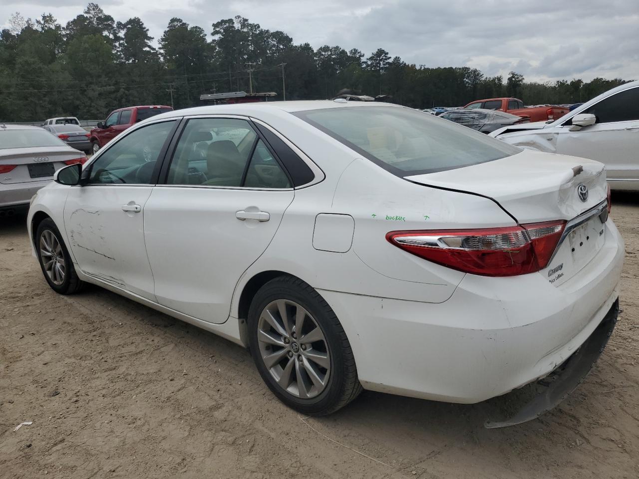 2015 Toyota Camry - Image 2