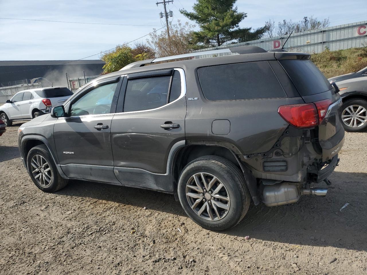 2019 GMC Acadia - Image 2