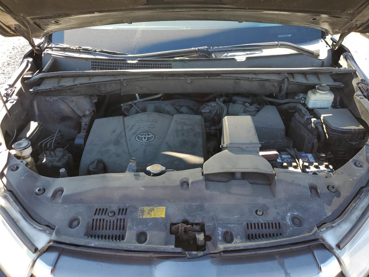 2017 Toyota Highlander Le VIN: 5TDBZRFH4HS377519 Lot: 76104354