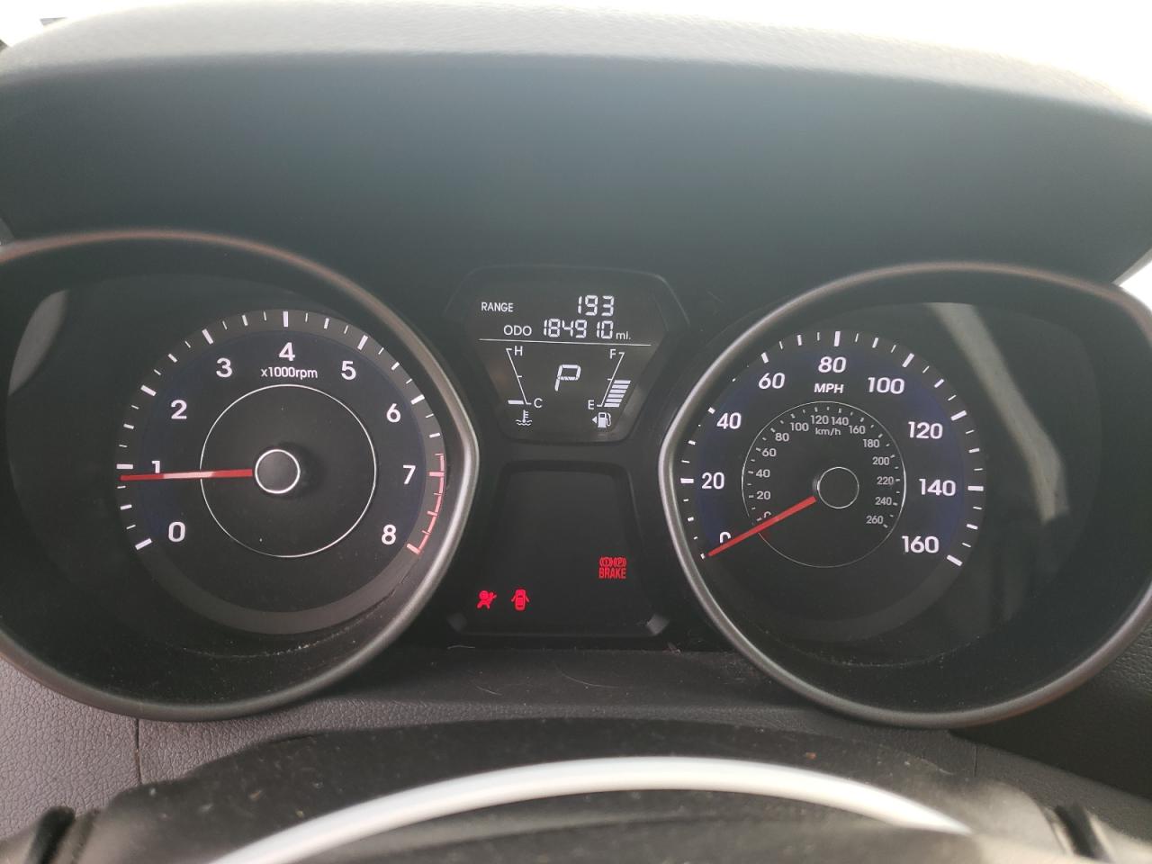 2013 Hyundai Elantra - Image 9