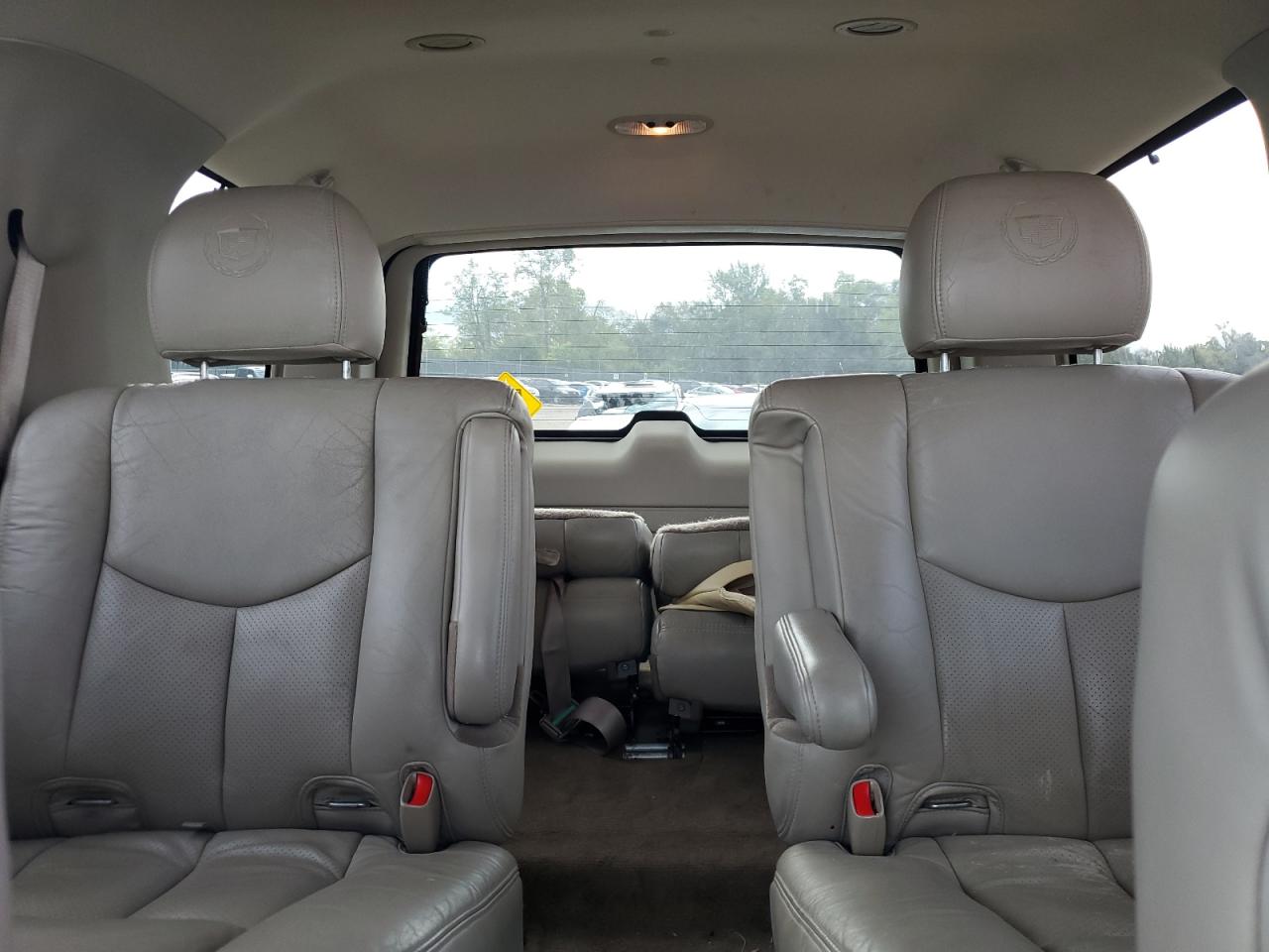 1GYEK63NX5R113199 2005 Cadillac Escalade Luxury