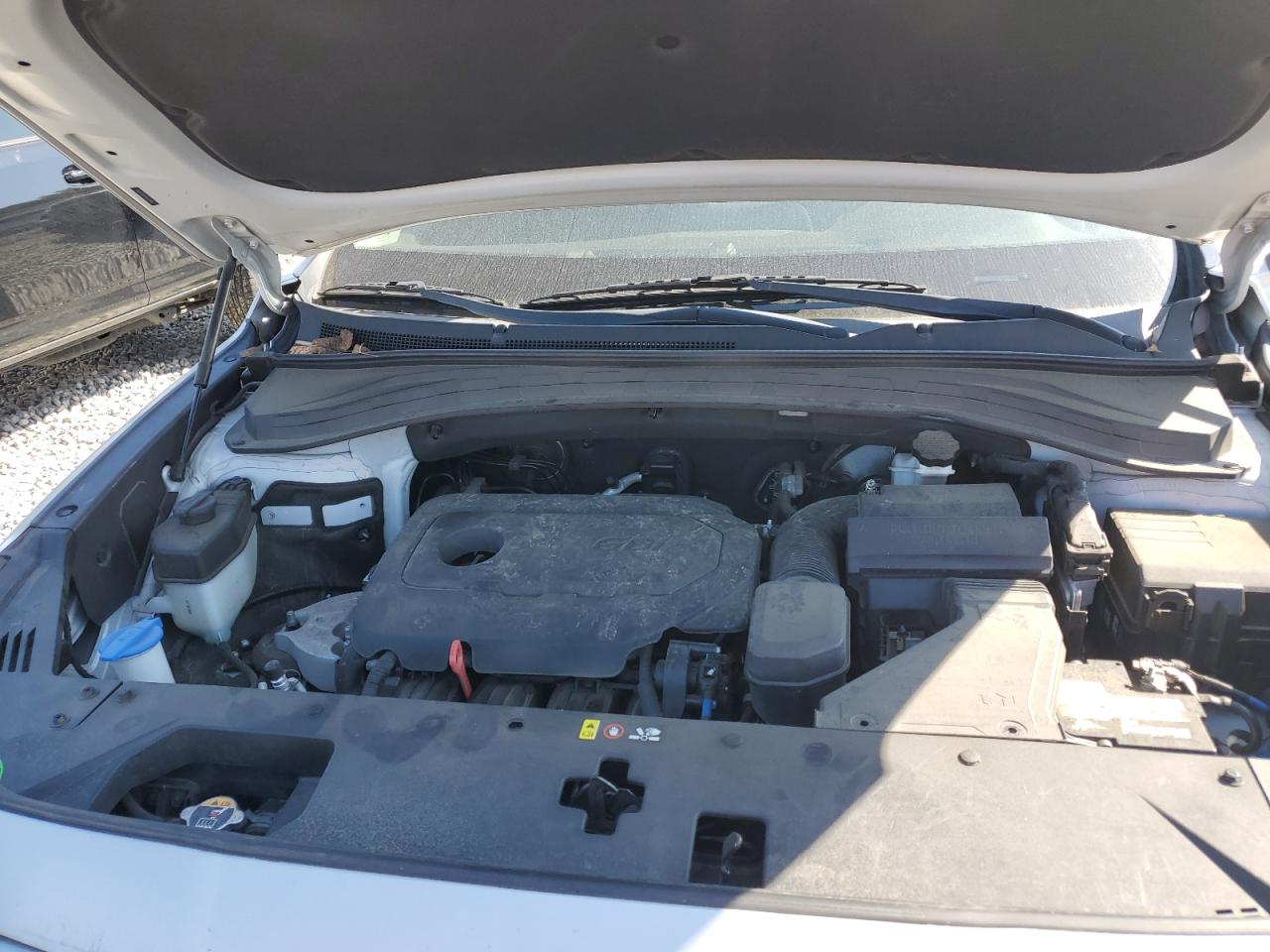 2019 Hyundai Santa Fe - Image 11