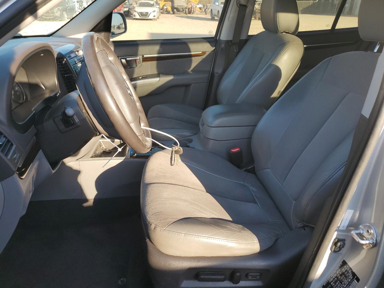 2011 Hyundai Santa Fe - Image 7