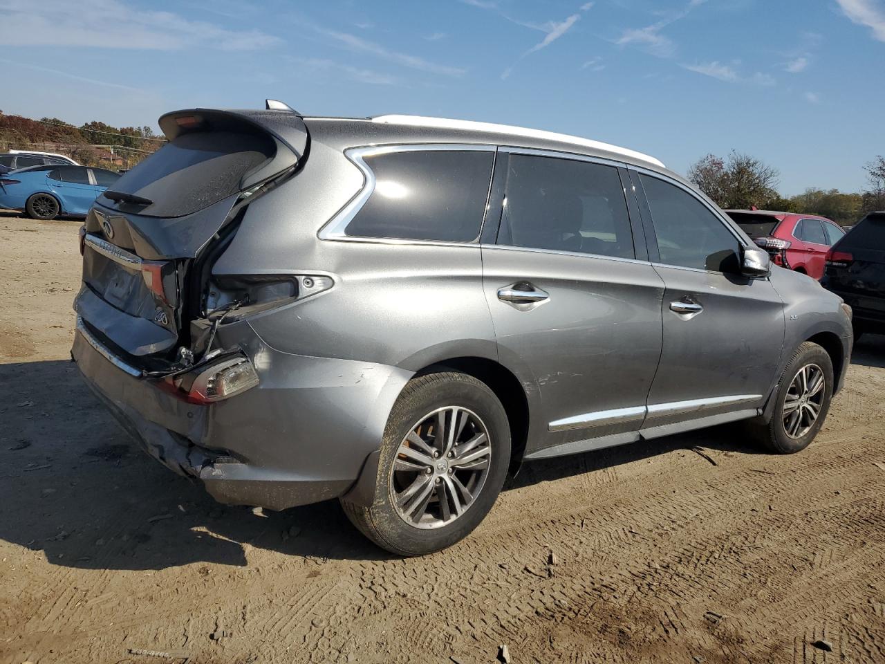 2018 Infiniti QX60 - Image 3