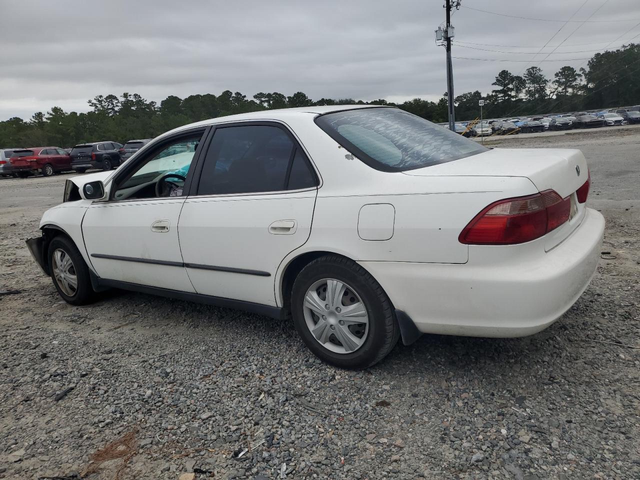 2000 Honda Accord - Image 2
