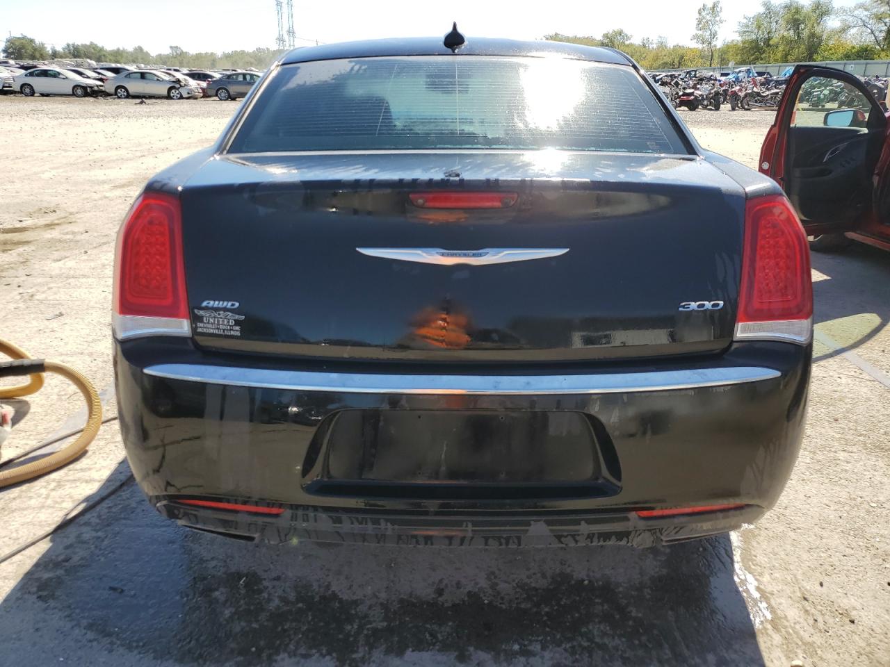 2C3CCARG7HH637473 2017 Chrysler 300 Limited