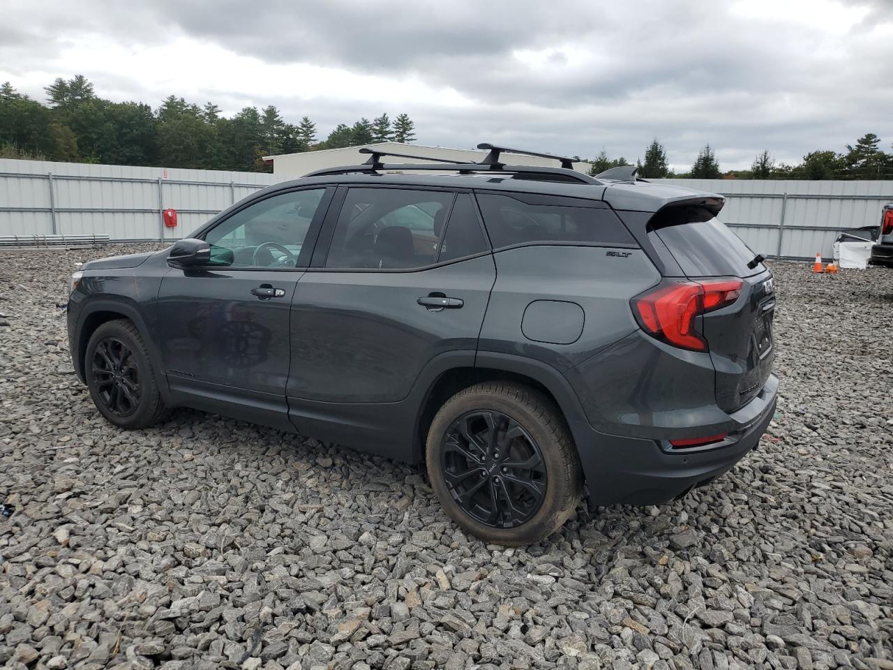 2019 GMC Terrain - Image 2