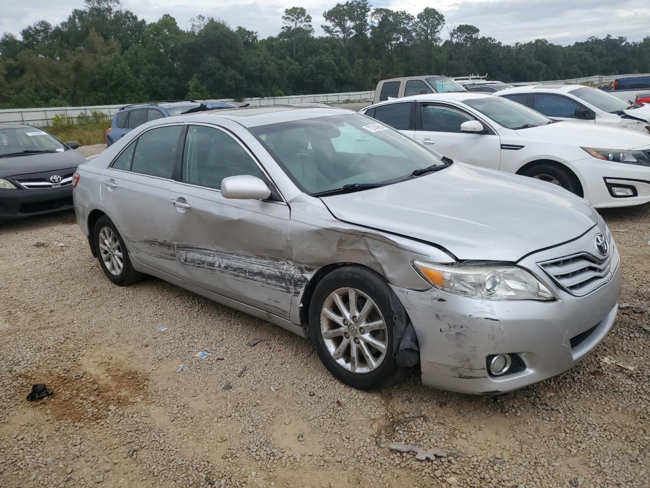 2010 Toyota Camry - Image 4
