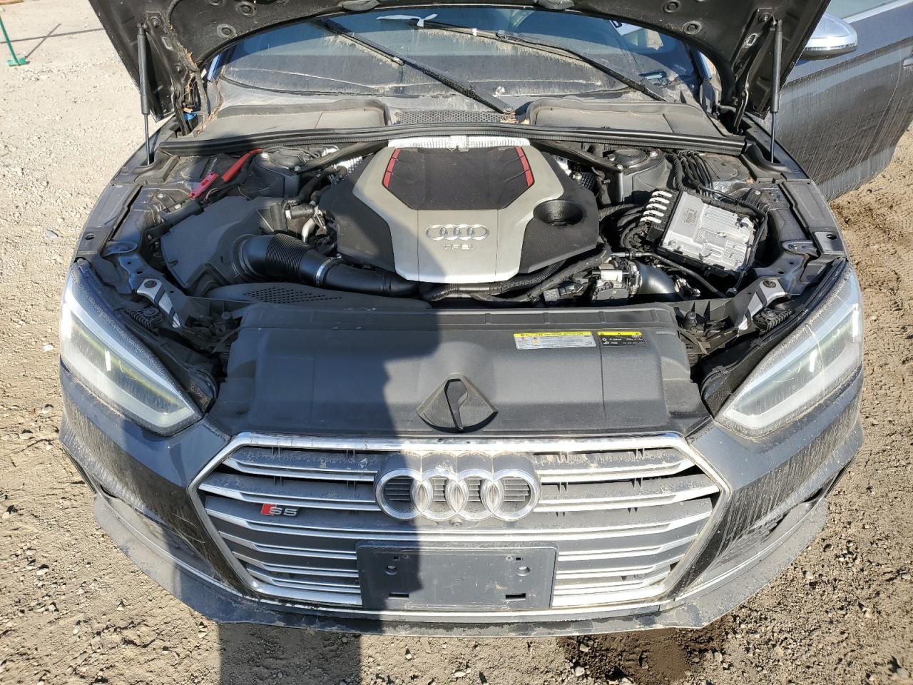 WAU24GF56JN003947 2018 Audi S5 Prestige