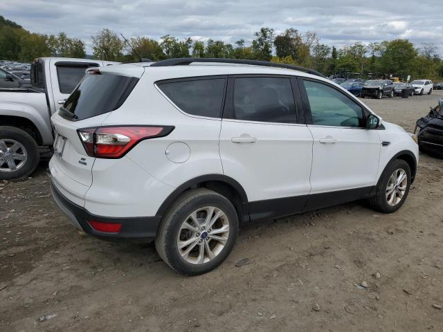 Parquets FORD ESCAPE 2017 Biały