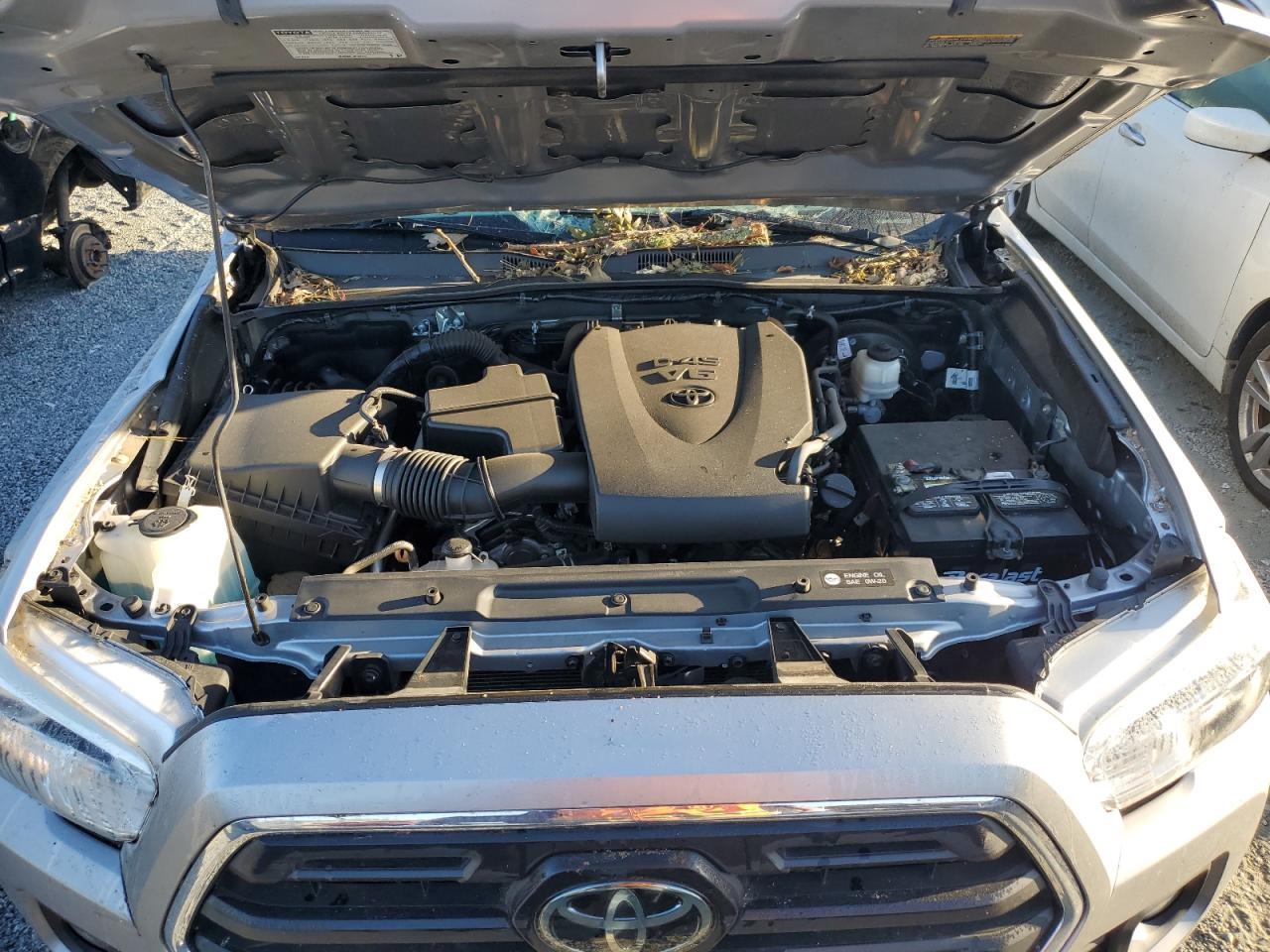 2018 Toyota Tacoma - Image 11