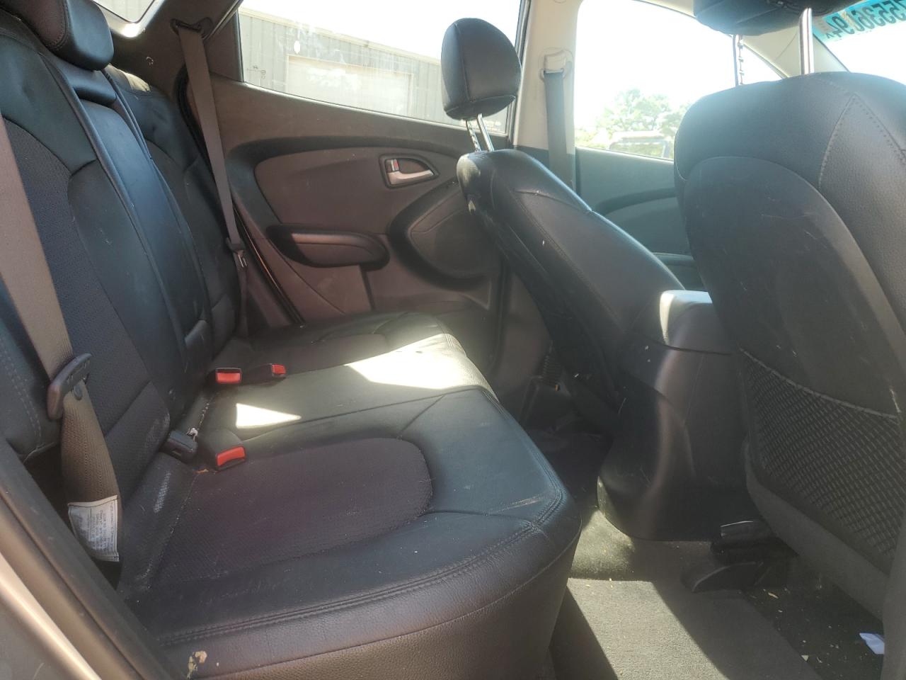 2012 Hyundai Tucson - Image 10