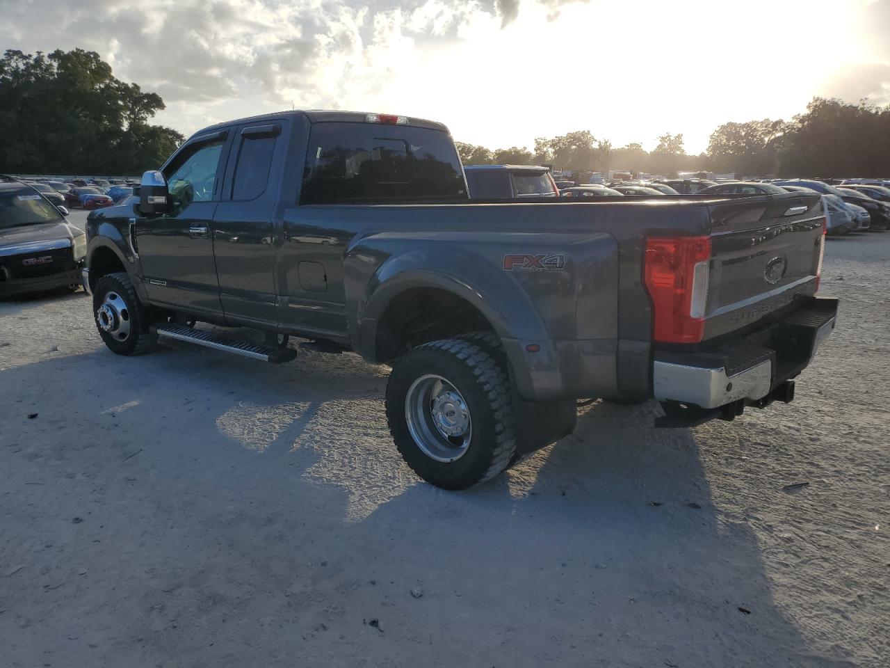 2017 Ford F350 - Image 2