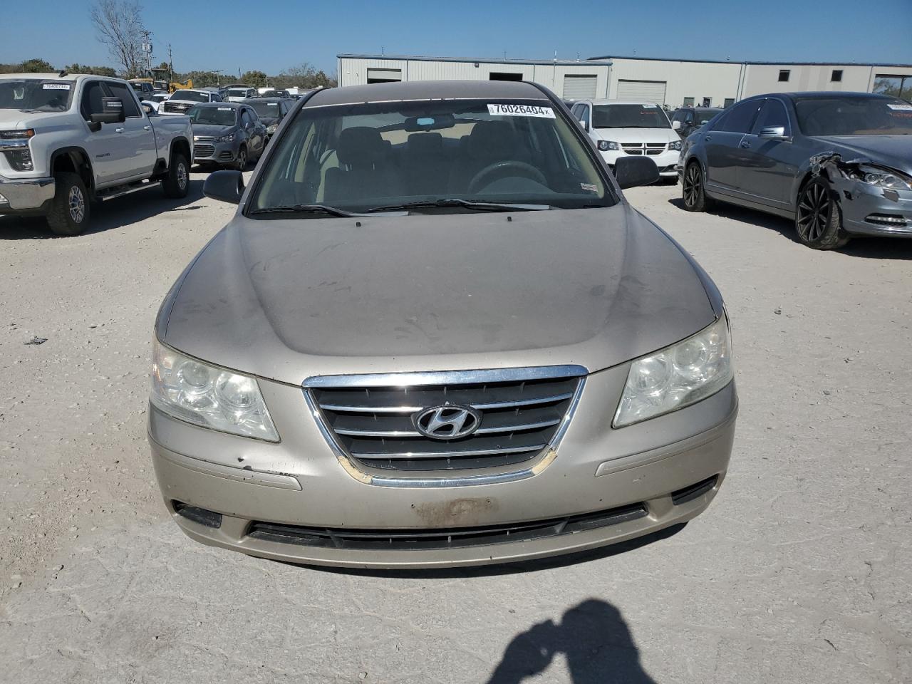 2010 Hyundai Sonata - Image 5