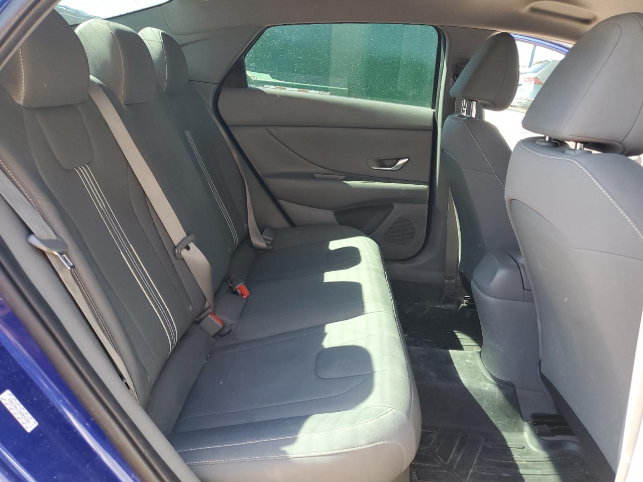 2022 Hyundai Elantra - Image 10