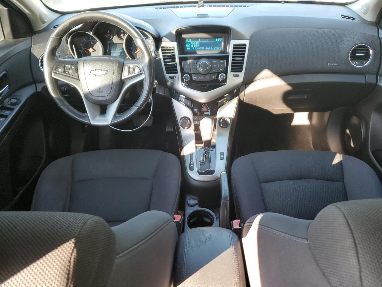 2012 Chevrolet Cruze - Image 8
