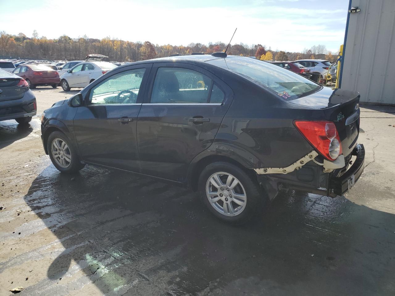 2015 Chevrolet Sonic - Image 2