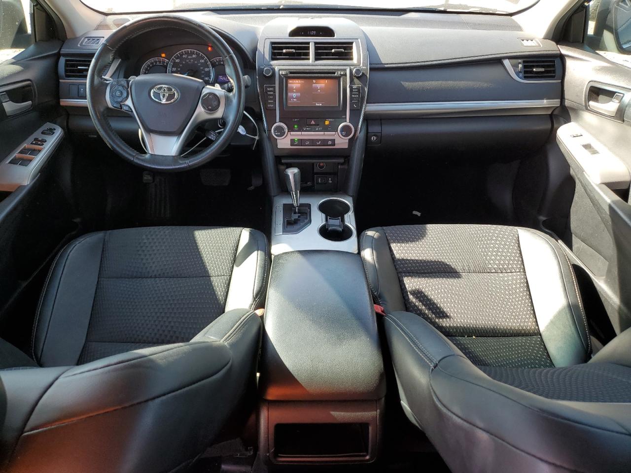 2014 Toyota Camry - Image 8