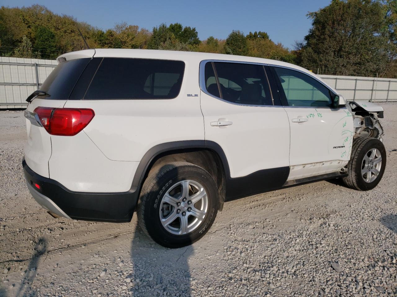 2019 GMC Acadia - Image 3