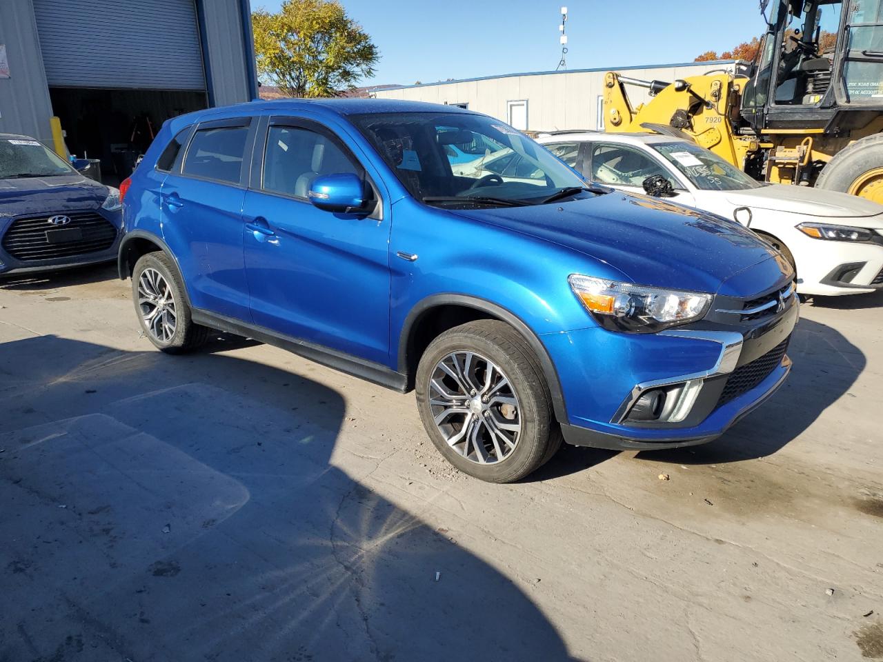 2018 Mitsubishi Outlander - Image 4