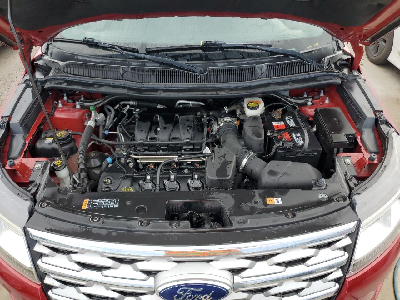 2018 Ford Explorer - Image 12