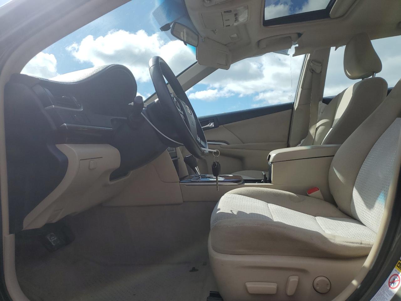 2012 Toyota Camry - Image 7