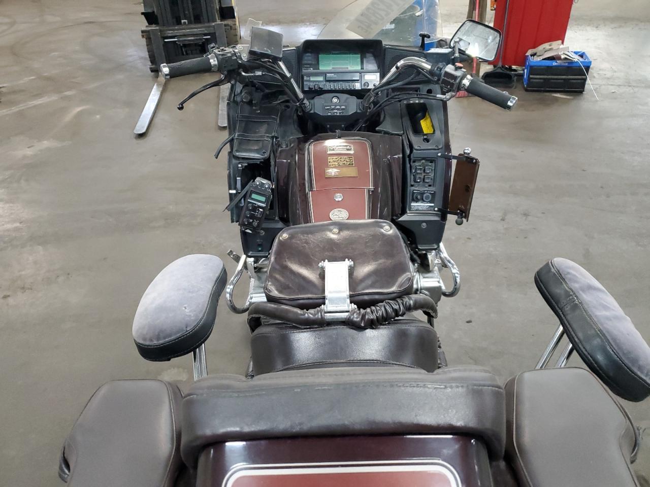 1985 Honda Gl1200 A VIN: 1HFSC1422FA121090 Lot: 78712054