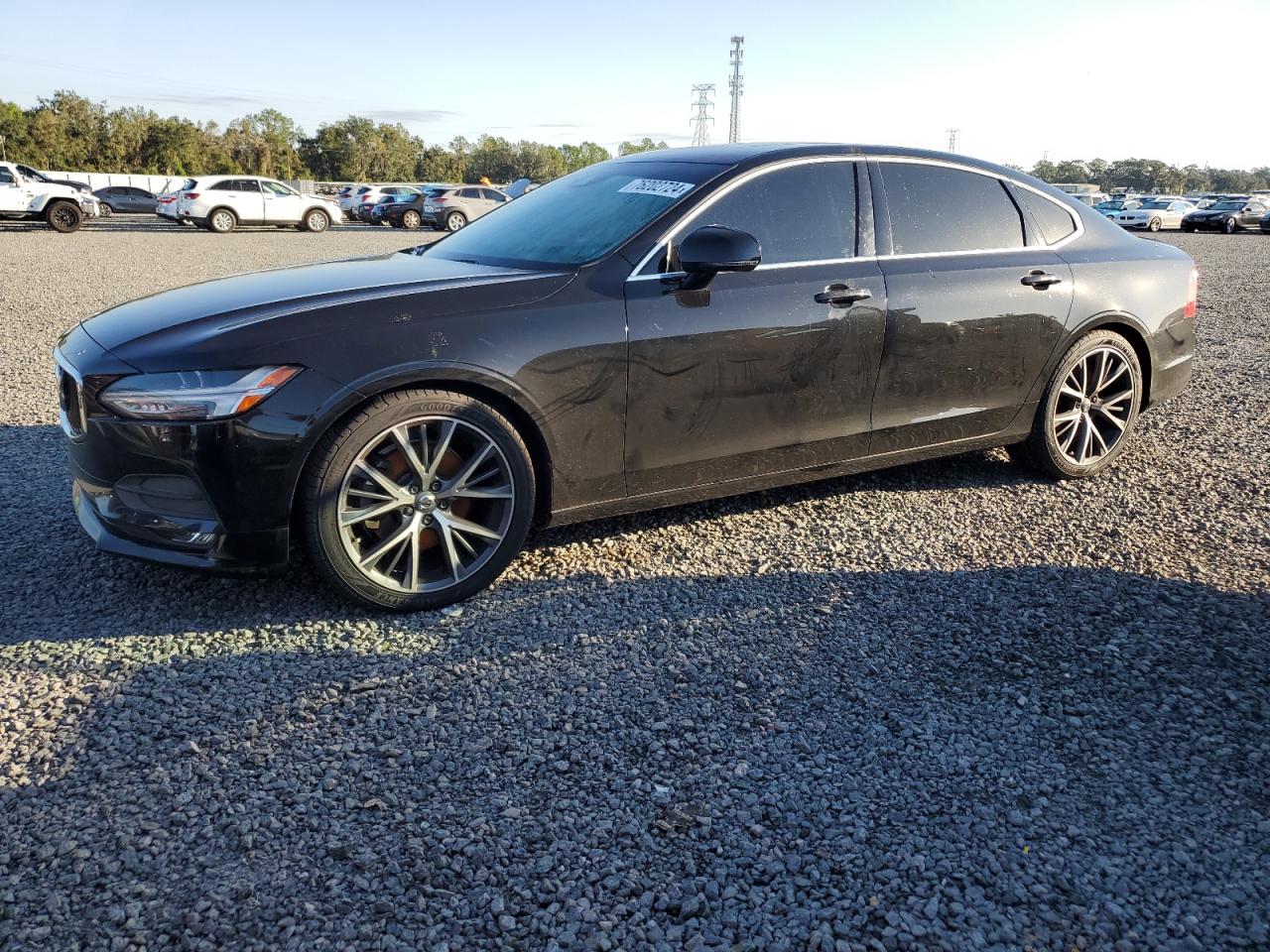 LVY982MK4JP037951 2018 VOLVO S90 - Image 1