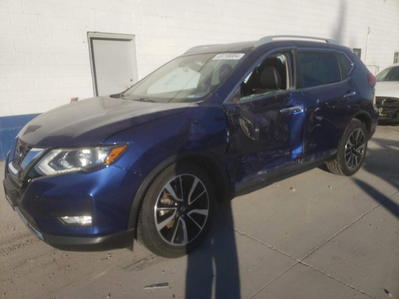 5N1AT2MV9KC754766 2019 NISSAN ROGUE - Image 1