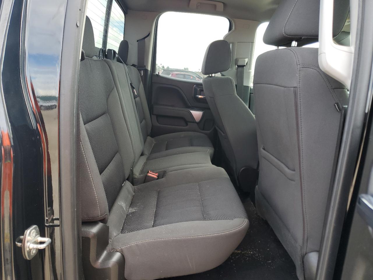 2018 Chevrolet Silverado - Image 11