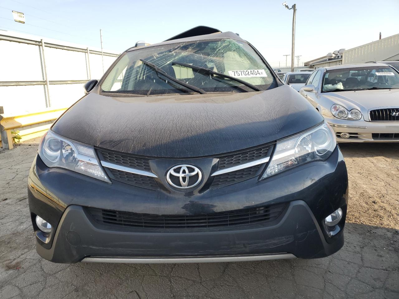 2015 Toyota RAV 4 - Image 5