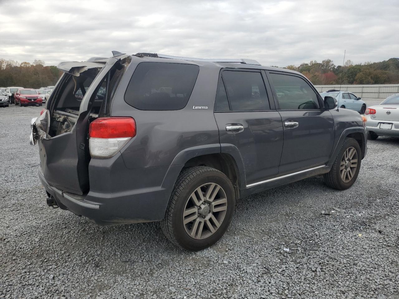 2013 Toyota 4Runner - Image 3