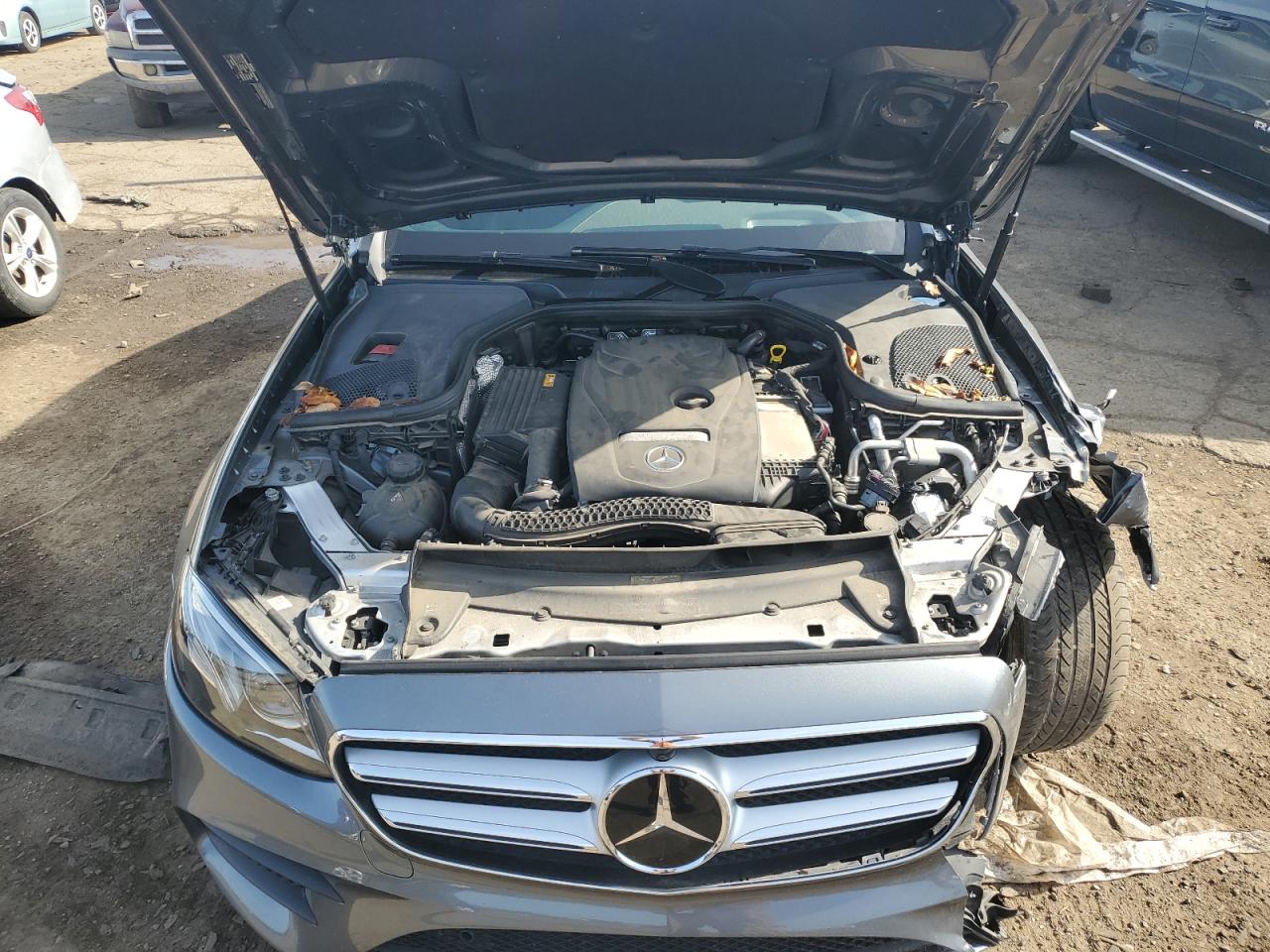 WDDZF4KB0JA376551 2018 Mercedes-Benz E 300 4Matic